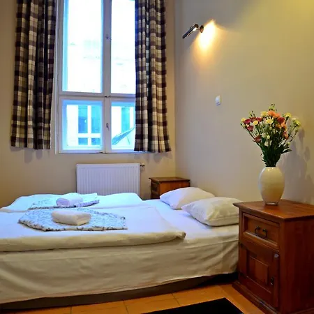 Hostel The One