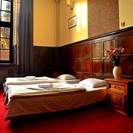 The One אכסניה ורוצלב